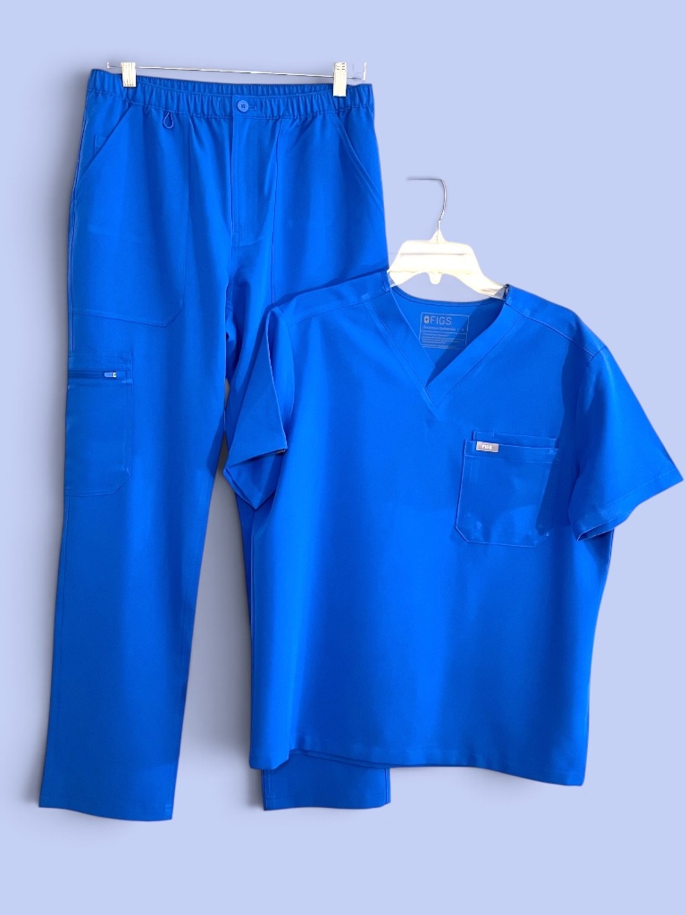 Figs MENS Royal Blue Scrub Set Leon Top (#6773) Cairo Bottoms (#6331) Size S
